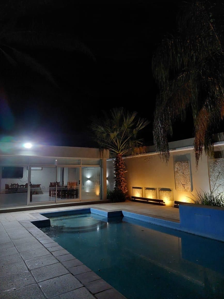 Piscina Mercedes Park Hotel